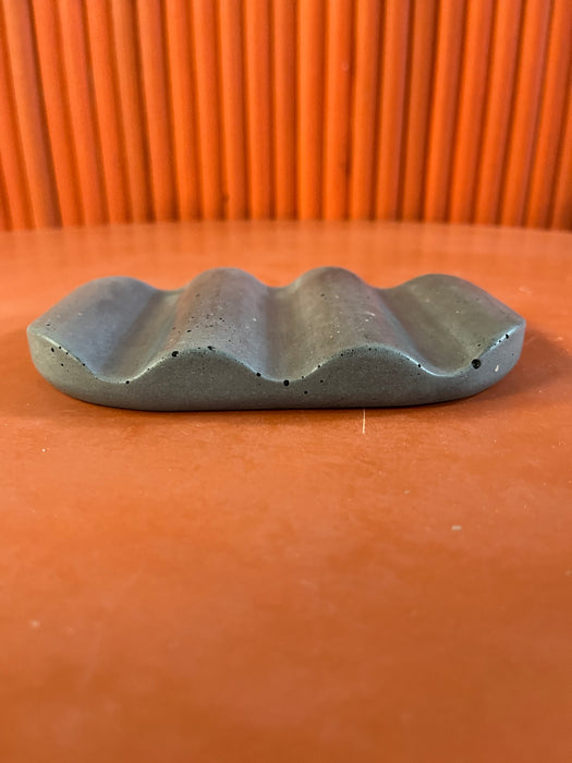 Outlet Wavy Concrete Soap Dish - Nellie's Breath